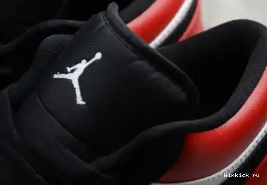 JORDAN TOE BLACK LOW AIR 1 0629